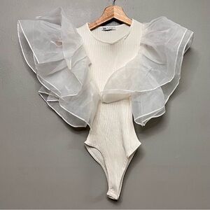 Zara Organza Ruffle Ribbed Bodysuit White Slim Fit Size Large